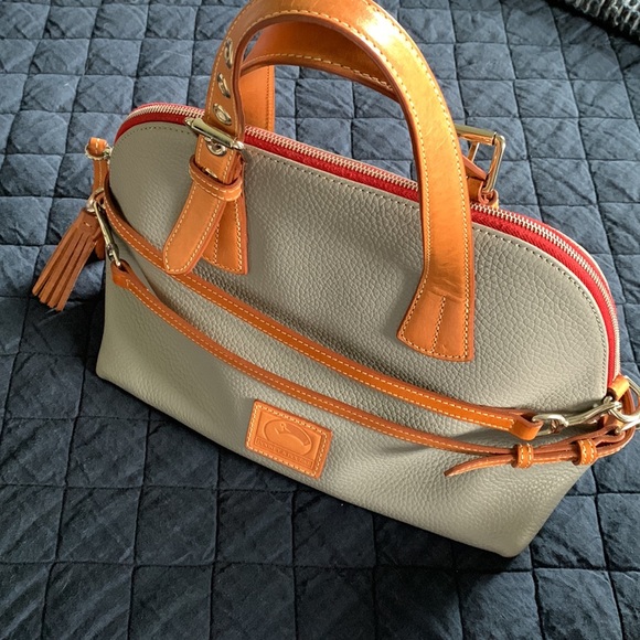 Dooney & Bourke pebbled leather domed satchel - Picture 2 of 16